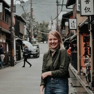 Meet your Posher, Ashley